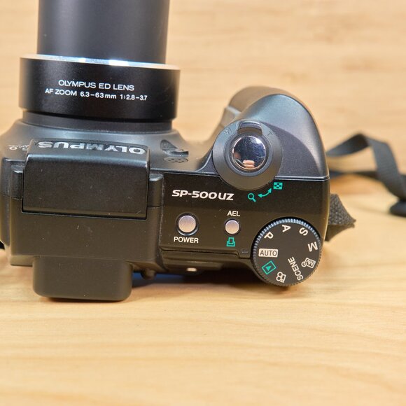 Olympus SP-500UZ 6 MP Digital Camera, 10x Optical Zoom - Picture 4 of 9